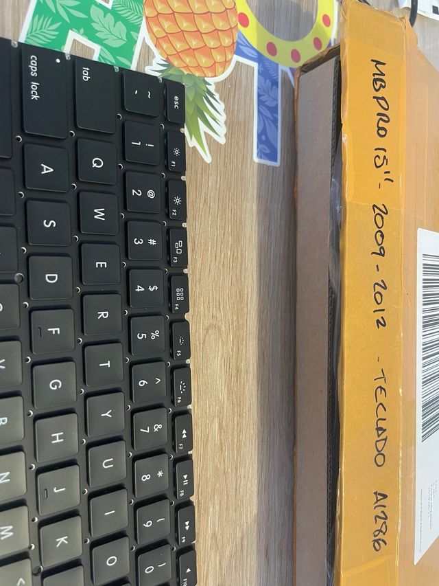 Teclado Apple MacBook Pro 15" (2009-12)