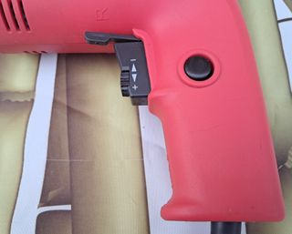 TALADRO ELECTRICO CON 32 BROCAS VARIADAS