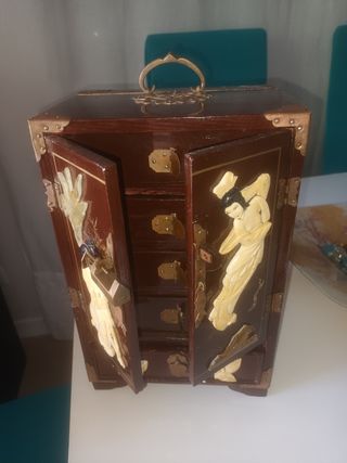 Joyero chino antiguo