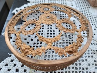 Soprammobile in rame dorato e vetro