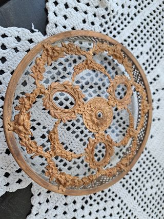 Soprammobile in rame dorato e vetro