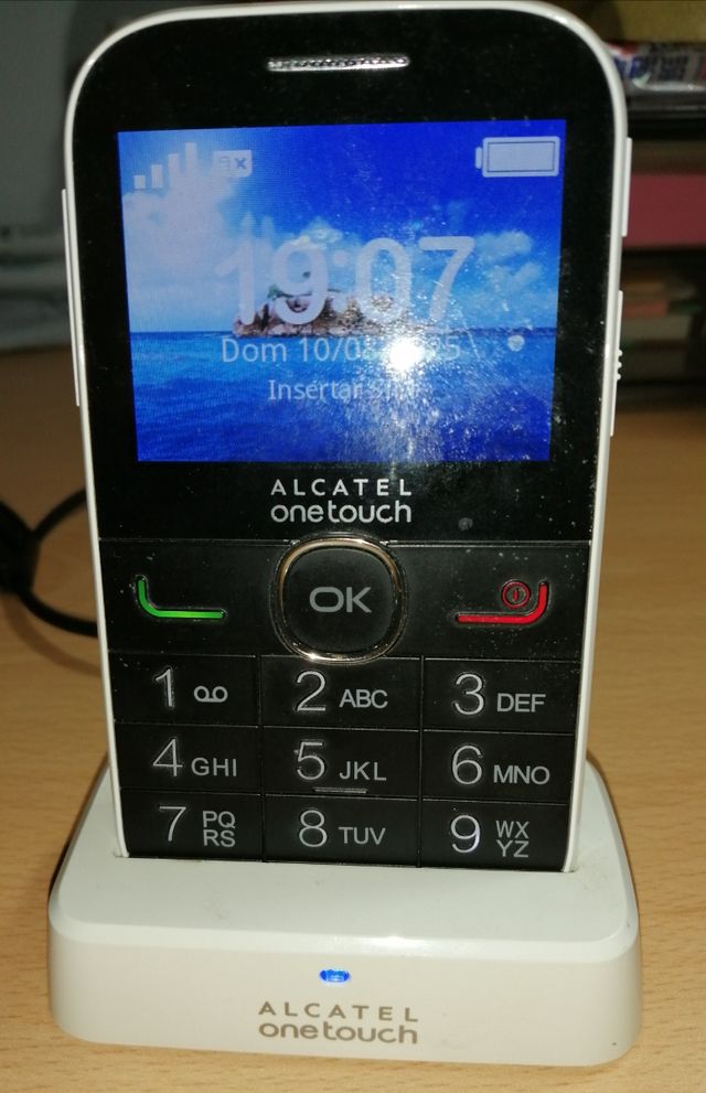 Teléfono Alcatel One Touch