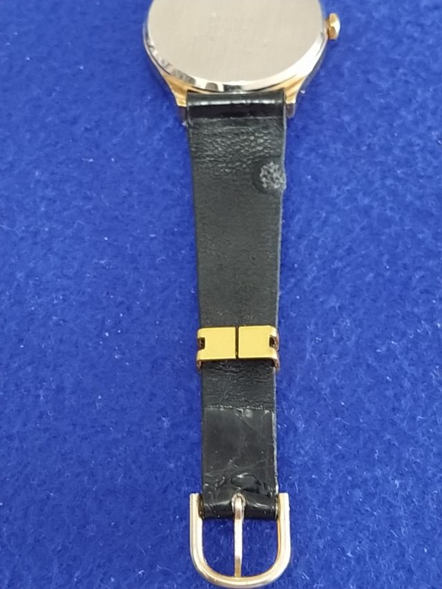 Reloj Festina nuevo stock de relojeria cuarzo dora