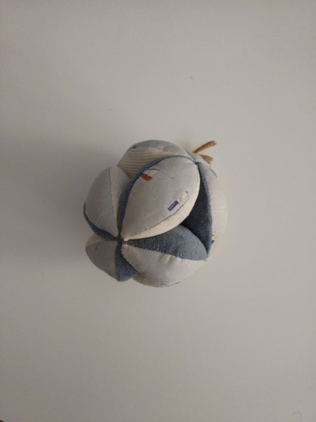 Pelota Montessori bebé suave little dutch
