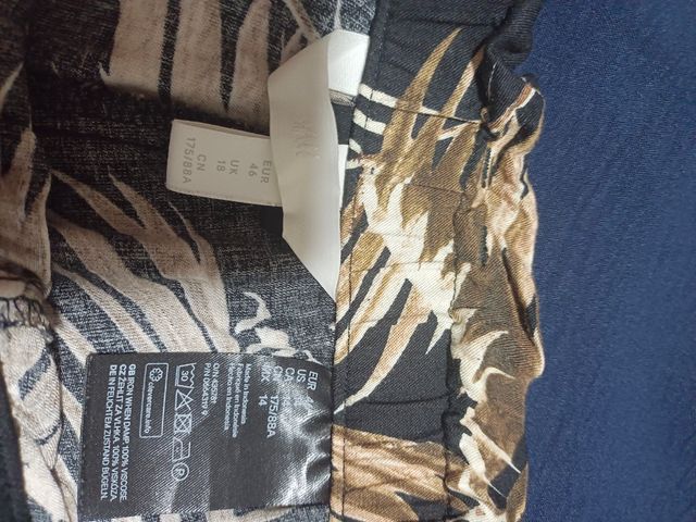 Pantalones H&M estampados