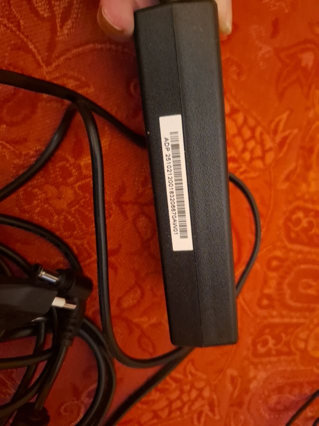 Cargador Fujitsu Siemens 90 W