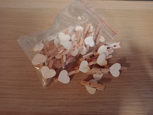 Pinzas madera corazón - 37uds