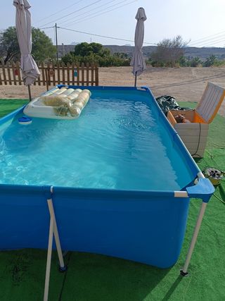 Depuradora Bestway y piscina de 400x211x81
