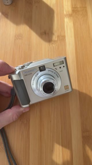 Panasonic Lumix DMC-LC43 - Cámara compacta