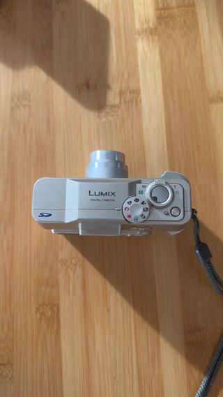 Panasonic Lumix DMC-LC43 - Cámara compacta