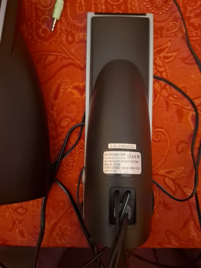 Altavoces Genius - 2 unidades