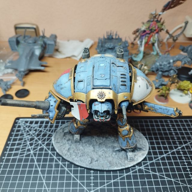 Imperial Knight Questoris Paladin – Warhammer 40k