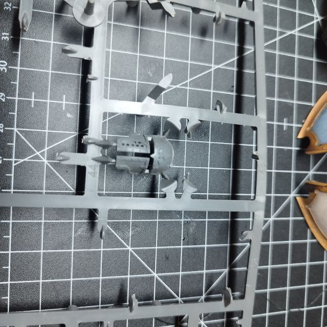 Imperial Knight Questoris Paladin – Warhammer 40k