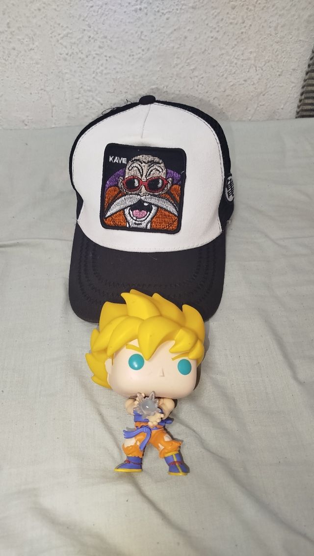 Gorra y Funko Pop Dragon Ball
