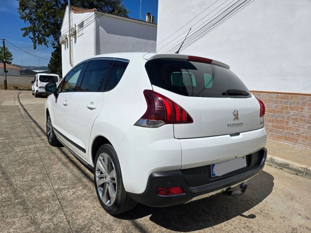 Peugeot 3008 2015