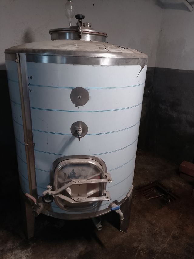 Depósito acero inoxidable 800L.