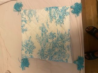 Colcha Bouti - Naranja y Azul con cojin a juego .