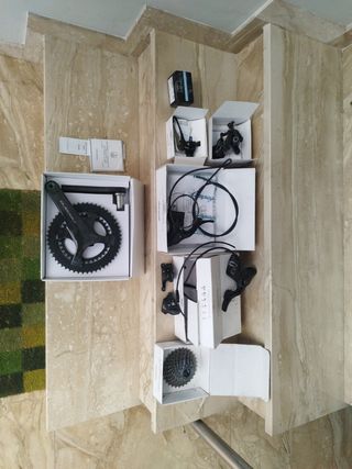 Grupo carretera Campagnolo Record 12v disco.