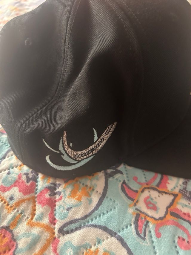 Gorra Jordan negra c/ blanco