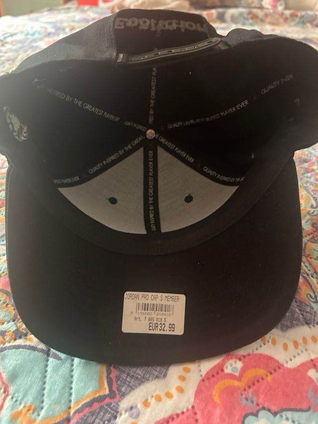 Gorra Jordan negra c/ blanco