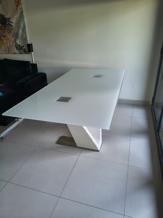 Mesa de Jantar Moderna - Vidro & Metal