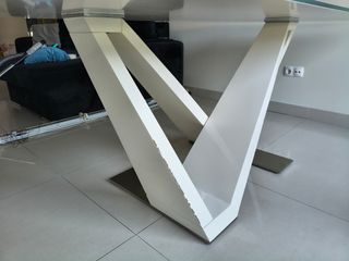 Mesa de Jantar Moderna - Vidro & Metal