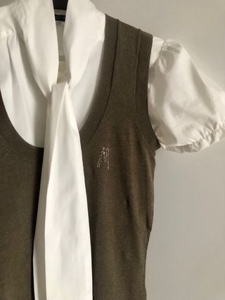 Top Guess in maglia fine color cachi