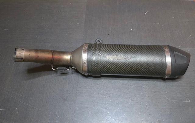 Escape LeoVince carbono Honda