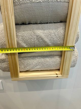 Estante toallero madera - Beige. A medida !!!