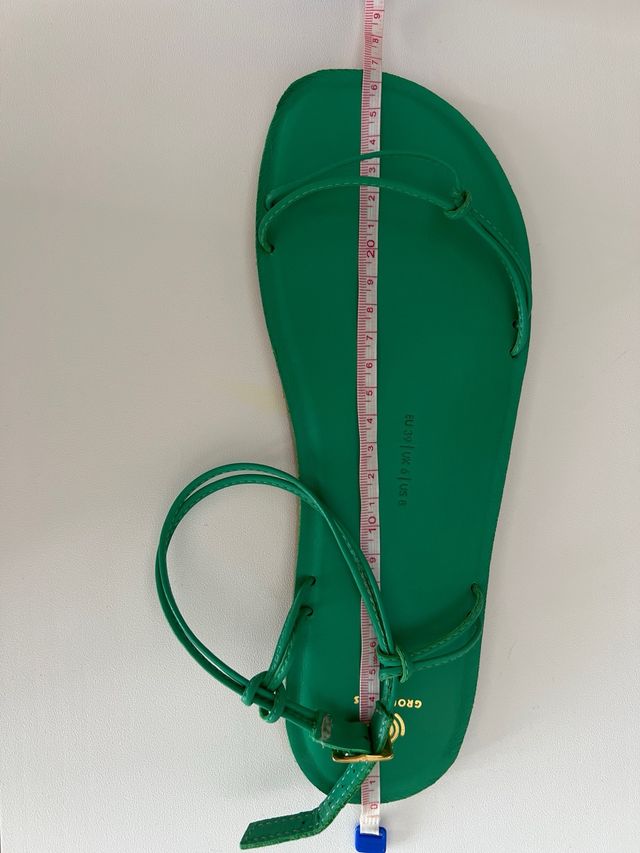 Novas sandálias Groundies tamanho 39 - Verde