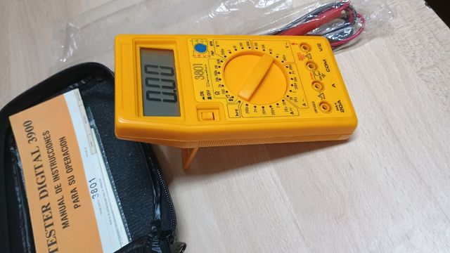Multímetro digital 3801