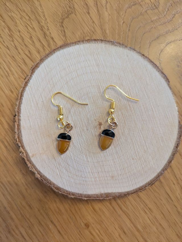 Pendientes Acorn dorados