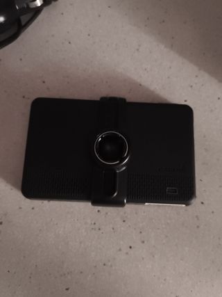 GPS Garmin nüvi 1310, con todos los accesorios 
