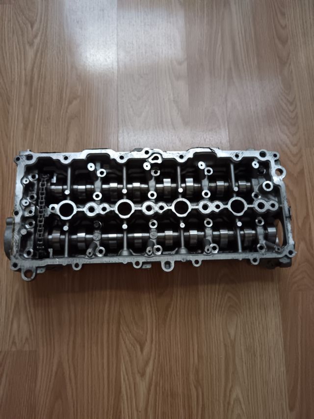 Culata PSA con árboles de levas