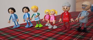 8 Muñecos Familia Lidl