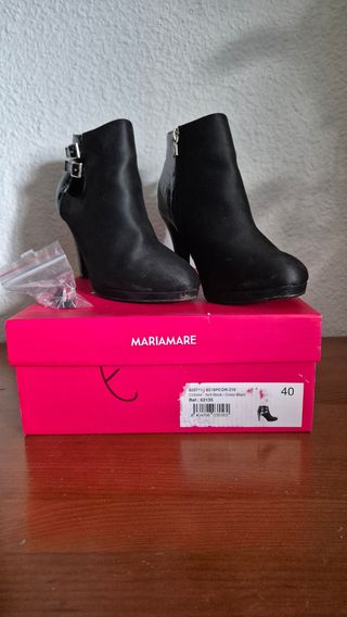 Botines MARIAMARE negros, talla 40