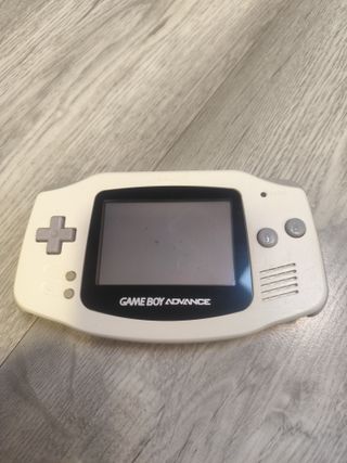 Game Boy Advance - Acepto cambios en persona