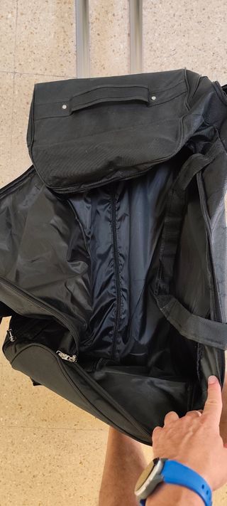 Bolsa viaje negra con ruedas