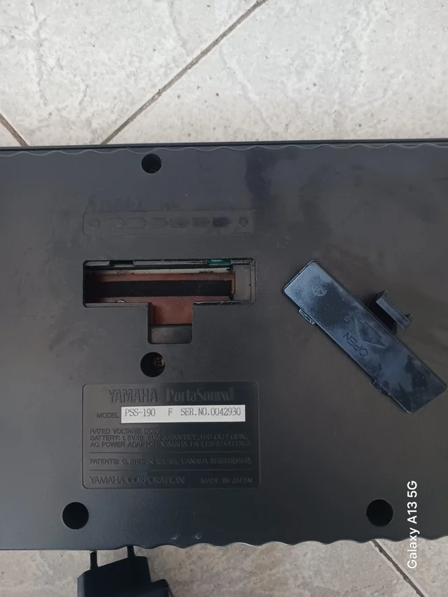 Teclado estéreo Yamaha