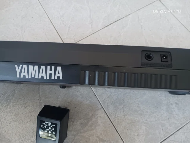 Teclado estéreo Yamaha