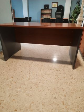 Escritorio oficina madera