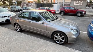 Mercedes-Benz Clase C 2006