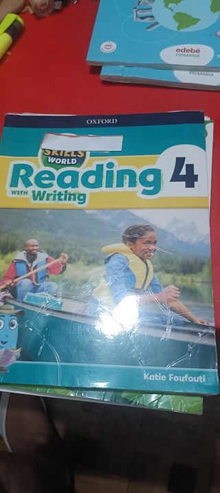 Oxford Skills World: Reading & Writing 4