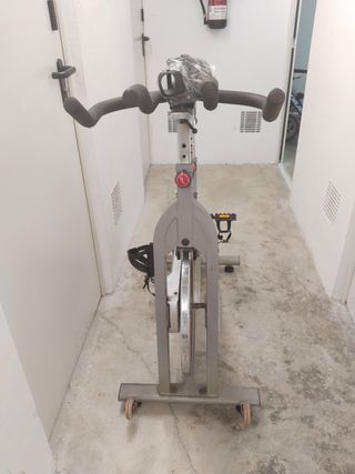 Bicicleta spinning Star Trac