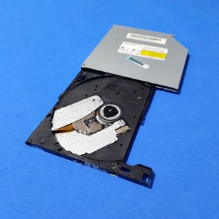 Grabadora interna DVD 9.5mm SATA - Diferentes
