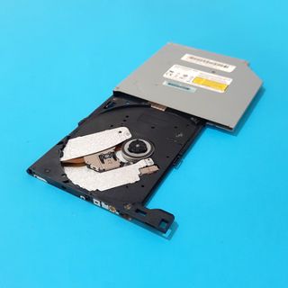 Grabadora interna DVD 9.5mm SATA - Diferentes