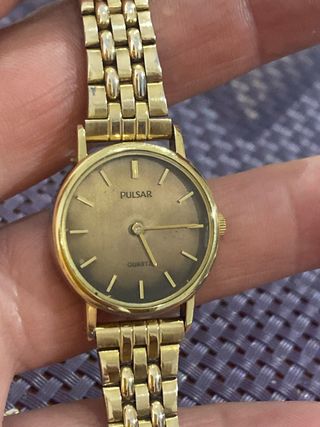 Reloj Pulsar dorado
