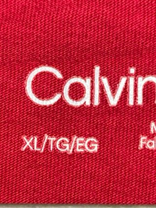 Camiseta Calvin Klein original talle  XL roja
