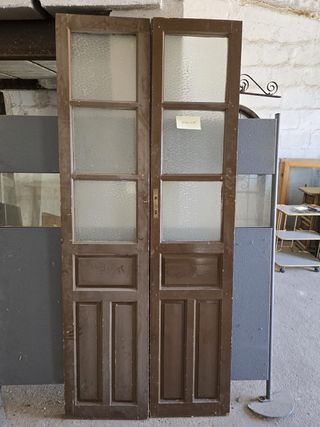 Puertas antiguas de cristal
