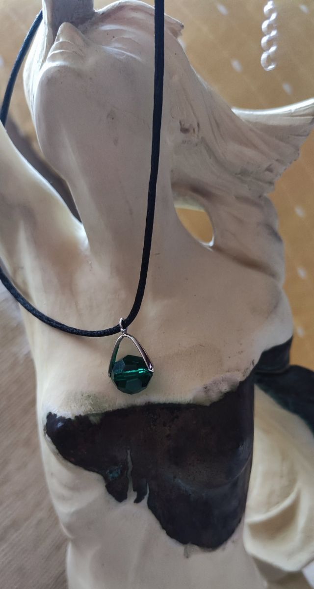 Gargantilla cristal checo 